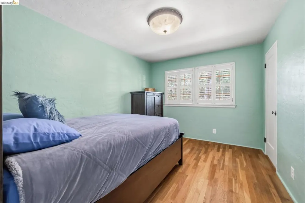 242 Hillcrest Dr Sonora, CA 95370