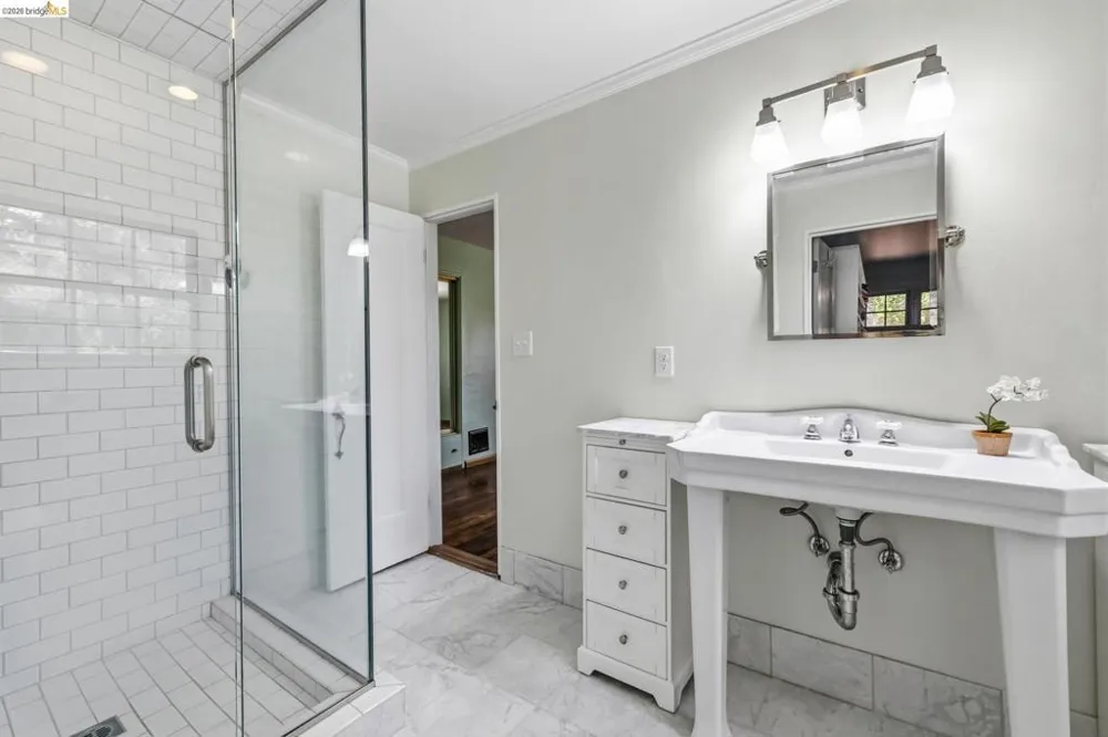 242 Hillcrest Dr Sonora, CA 95370