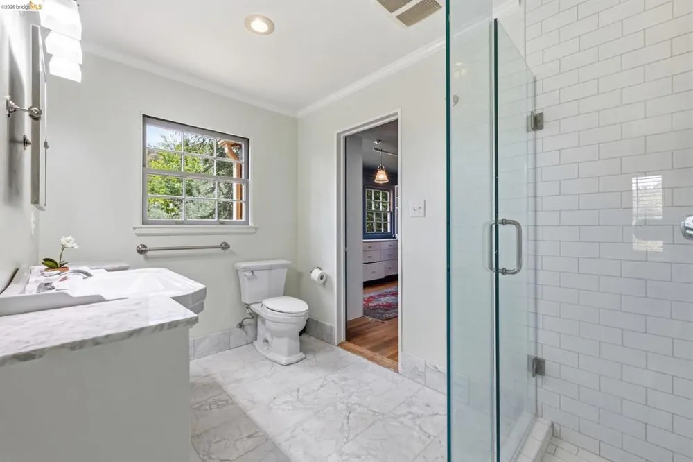 242 Hillcrest Dr Sonora, CA 95370