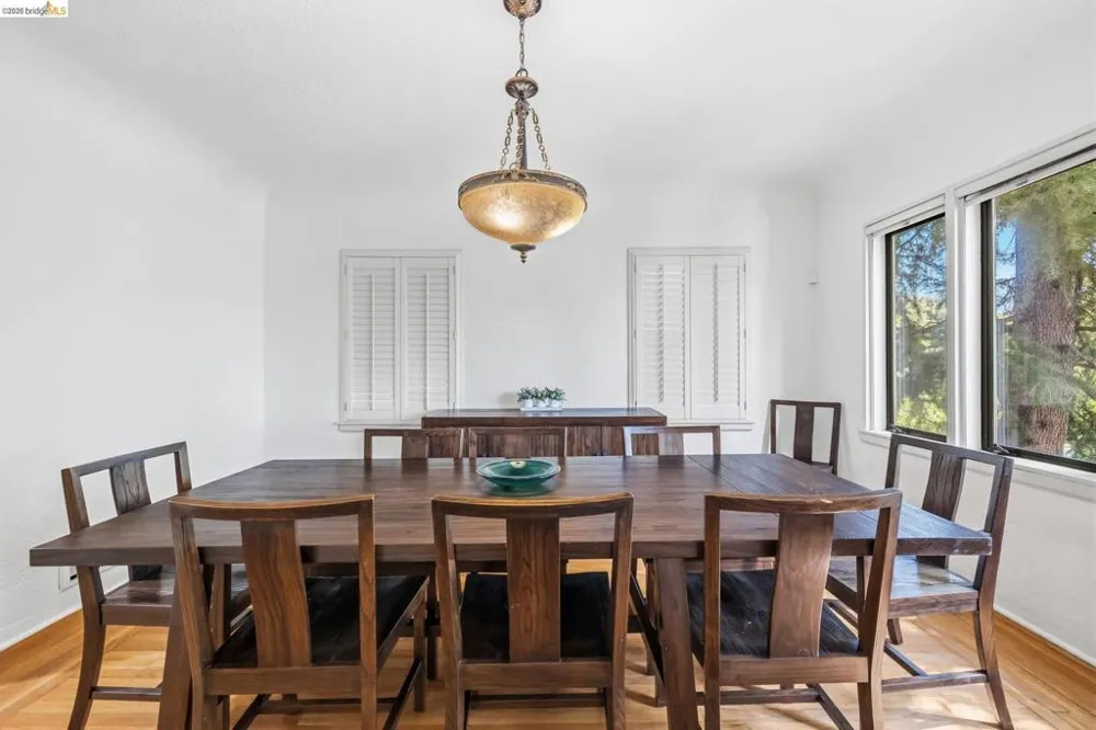 242 Hillcrest Dr Sonora, CA 95370