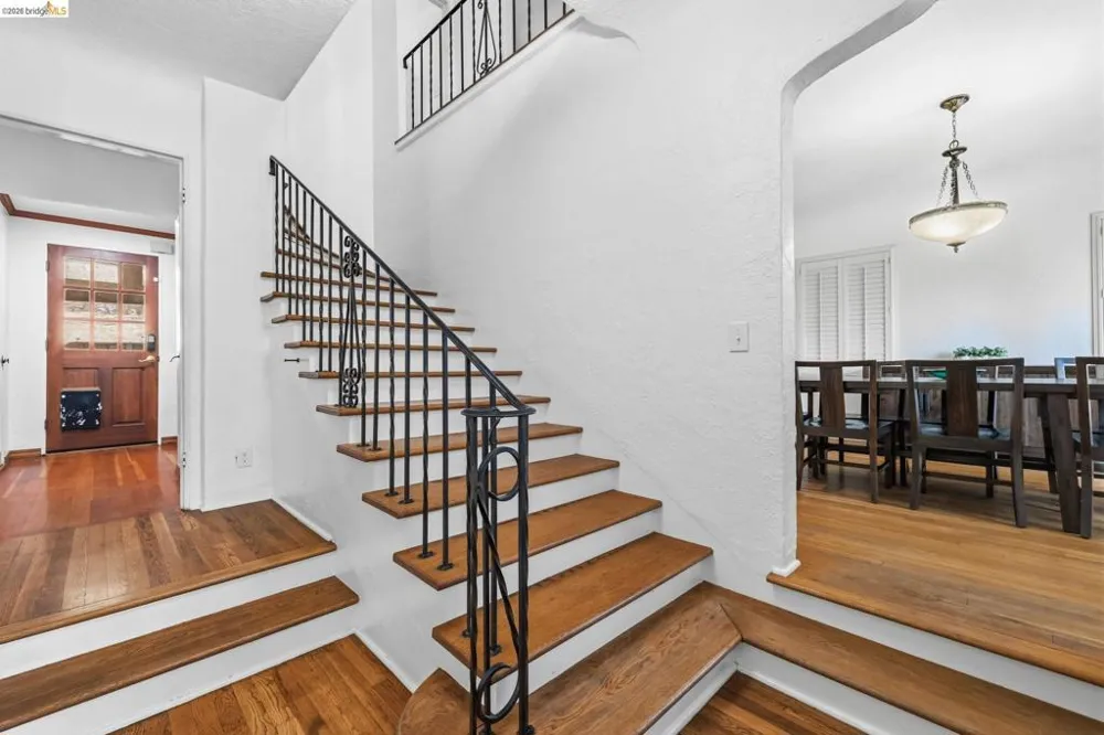 242 Hillcrest Dr Sonora, CA 95370
