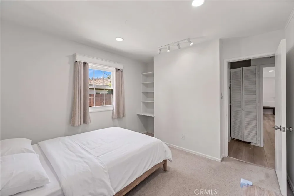 5236 Halifax Temple City, CA 91780