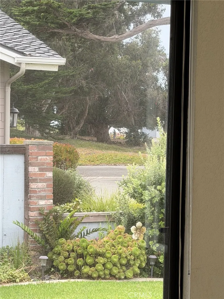 160 Terra Street Morro Bay, CA 93442