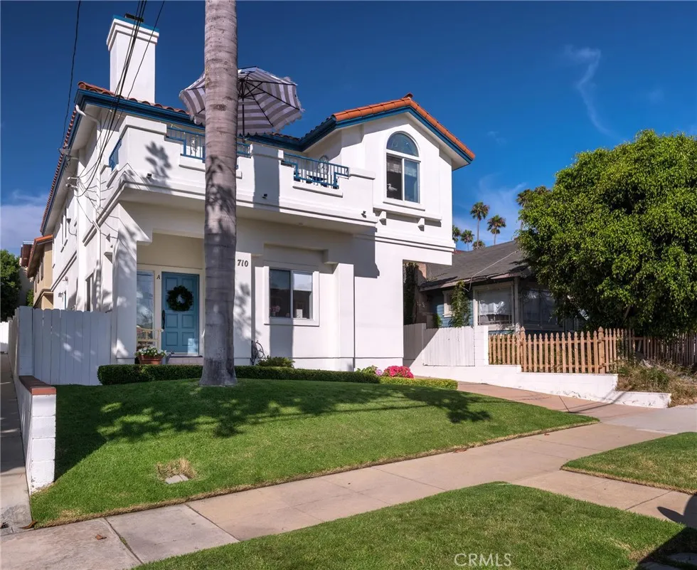 710 Irena Avenue #A Redondo Beach, CA 90277