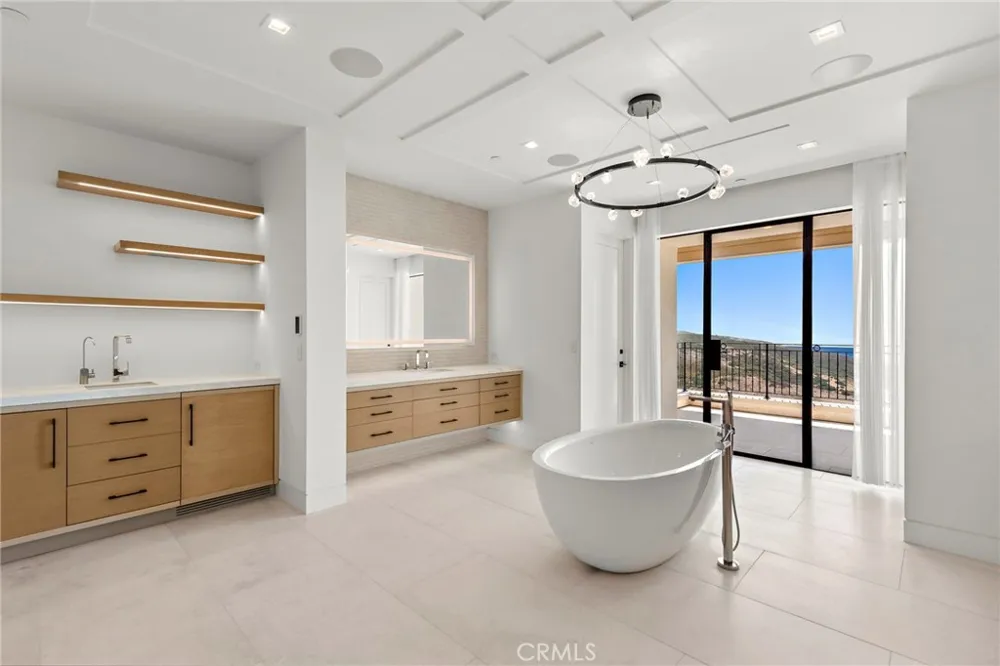 18 Coastline Newport Coast, CA 92657