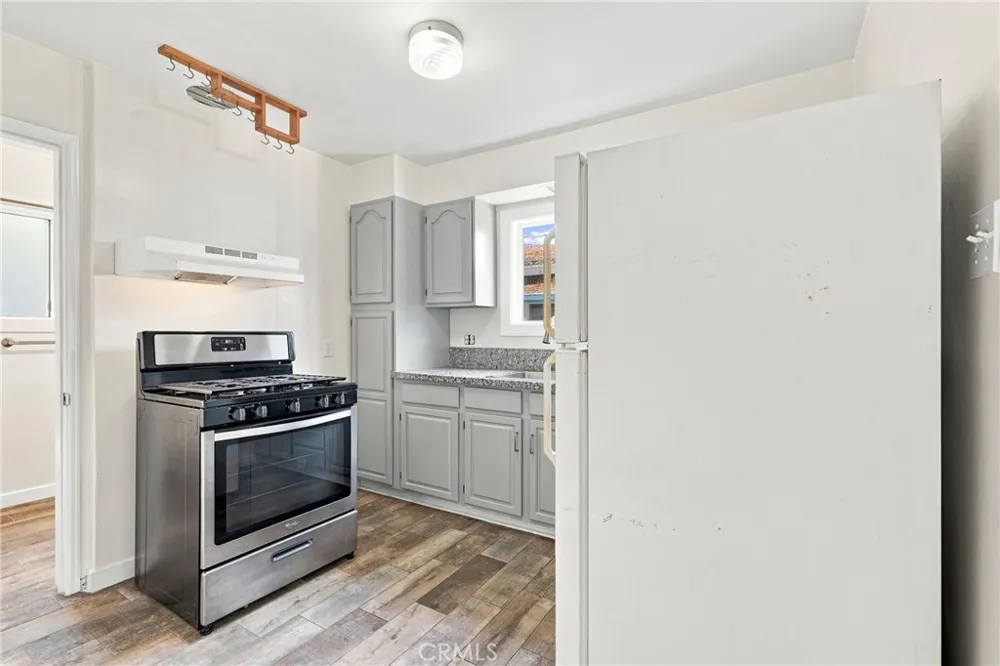 77 Lima Sierra Madre, CA 91024