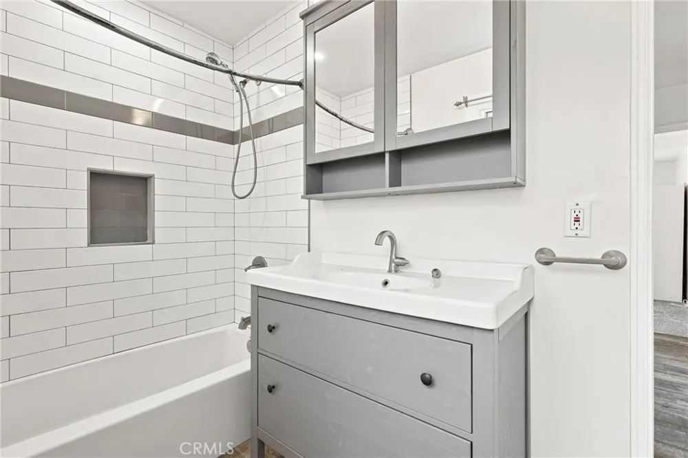 77 Lima Sierra Madre, CA 91024