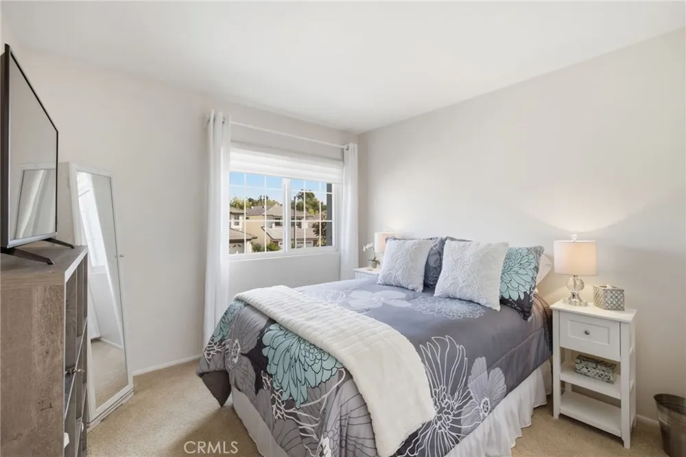 5 Wadsworth Irvine, CA 92620