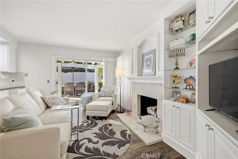 5 Wadsworth Irvine, CA 92620