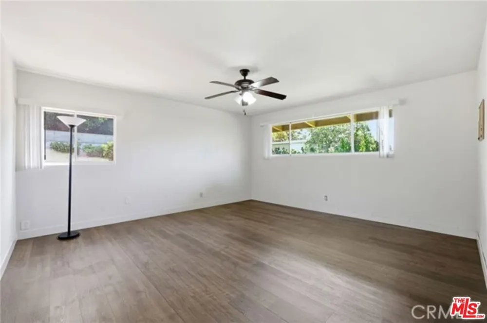 6732 Wooster Avenue Los Angeles, CA 90056