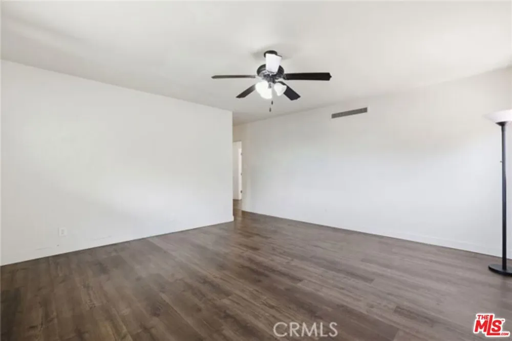6732 Wooster Avenue Los Angeles, CA 90056