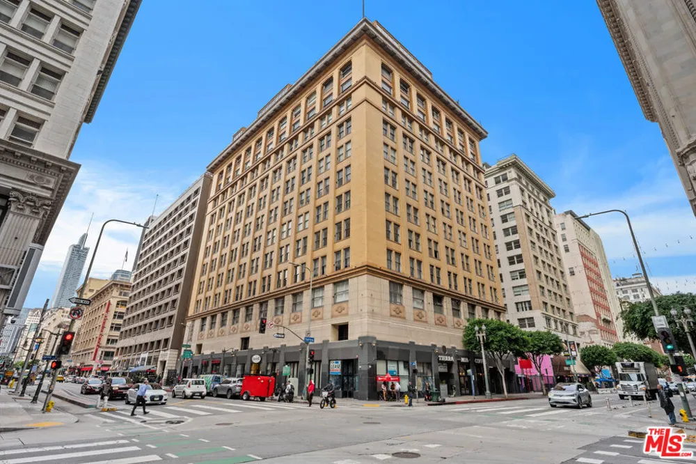 215 W 7th Street #407 Los Angeles, CA 90014