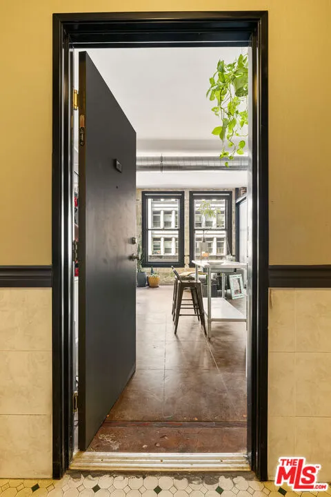 215 W 7th Street #407 Los Angeles, CA 90014