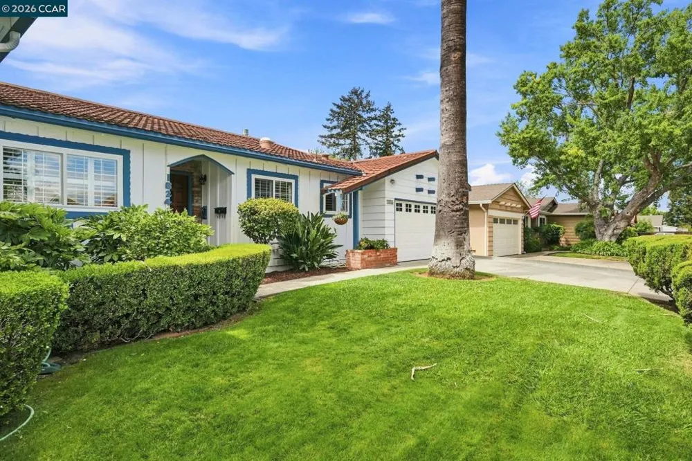 1624 Lynwood Dr Concord, CA 94521