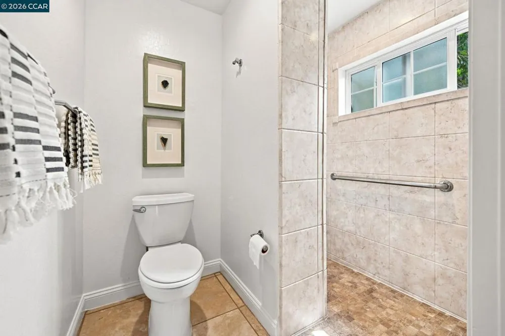 1624 Lynwood Dr Concord, CA 94521