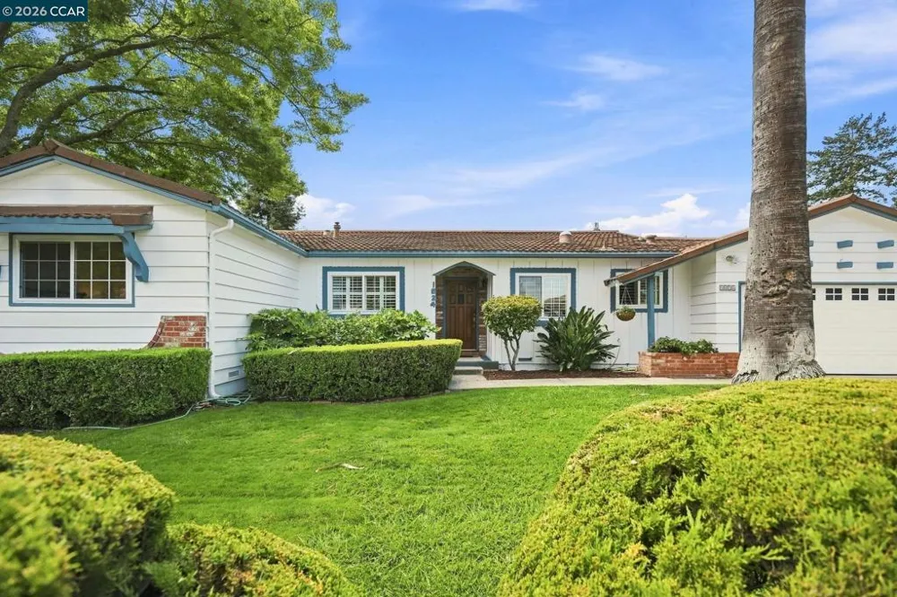 1624 Lynwood Dr Concord, CA 94521