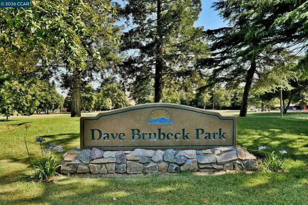 1624 Lynwood Dr Concord, CA 94521
