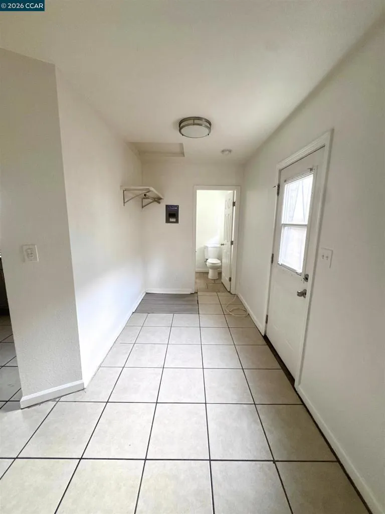 416 1/2 School St Lodi, CA 95240