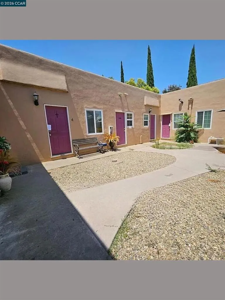 416 1/2 School St Lodi, CA 95240