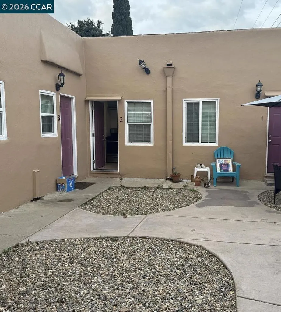 416 1/2 School St Lodi, CA 95240