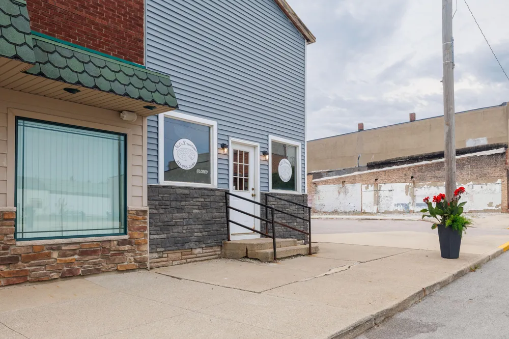 215 E State Street Morocco, IN 47963