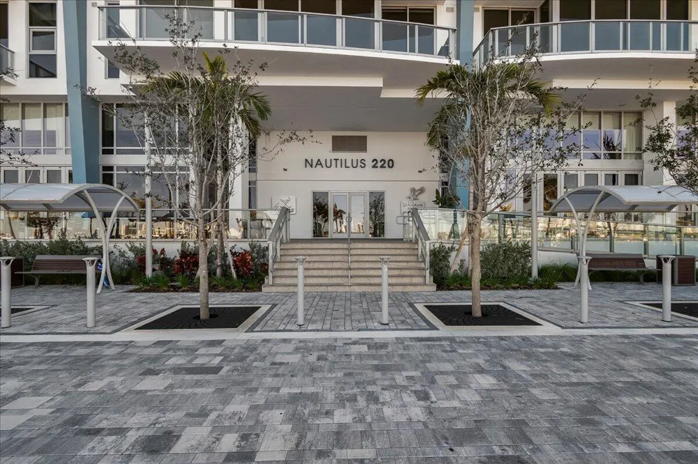 220 LAKE SHORE DRIVE #710 West Palm Beach, FL 33403