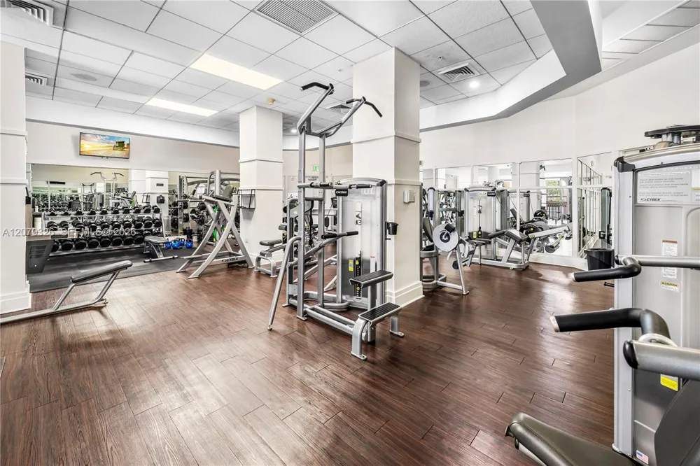 701 Brickell Key Blvd #707 Miami, FL 33131