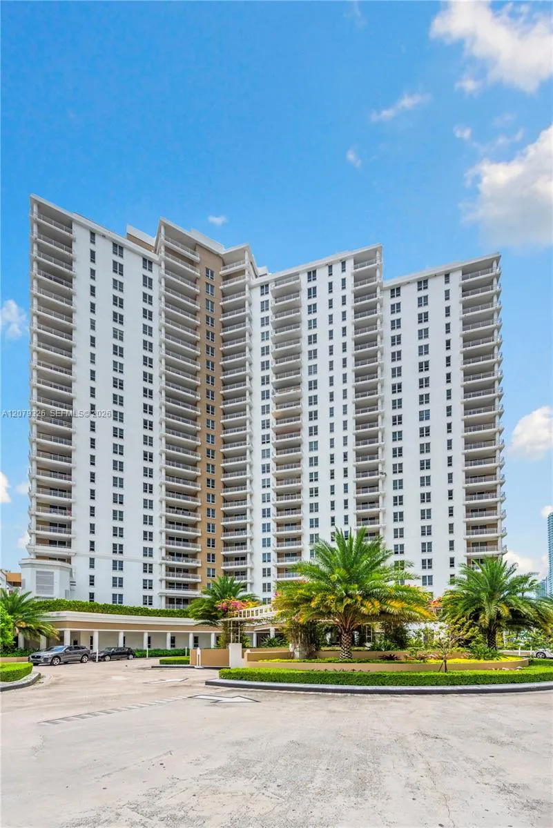 701 Brickell Key Blvd #707 Miami, FL 33131