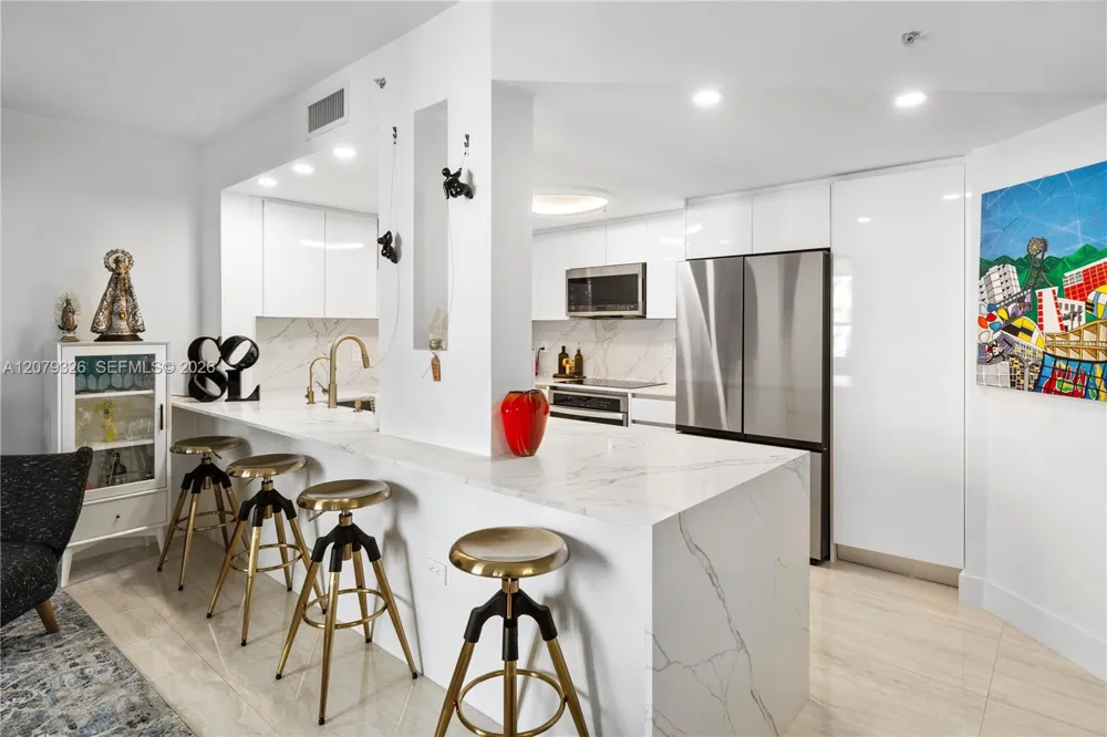 701 Brickell Key Blvd #707 Miami, FL 33131