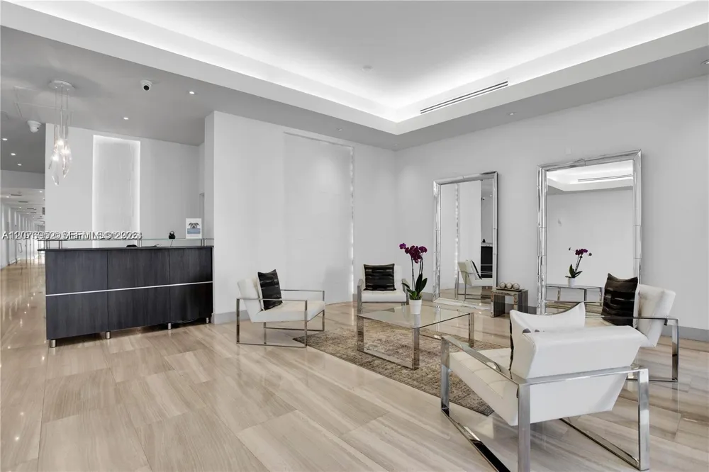 1228 West Ave #1006 Miami Beach, FL 33139