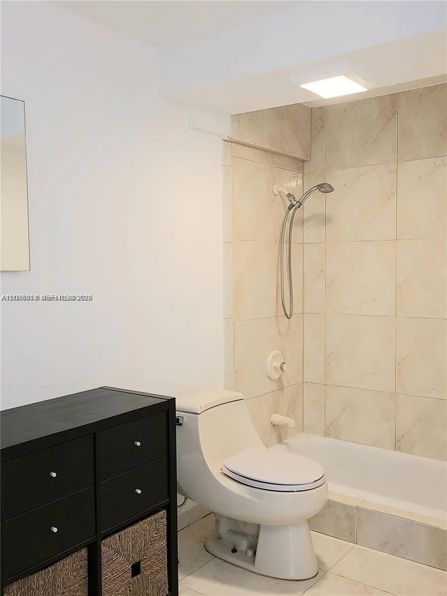 1228 West Ave #1006 Miami Beach, FL 33139