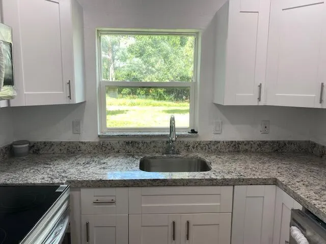 507 S 22nd Street #B Fort Pierce, FL 34950