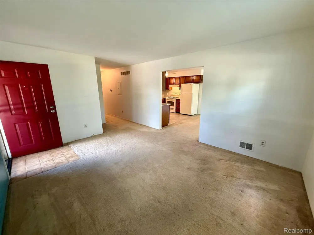 38505 Yarmouth Street Clinton Charter Township, MI 48038