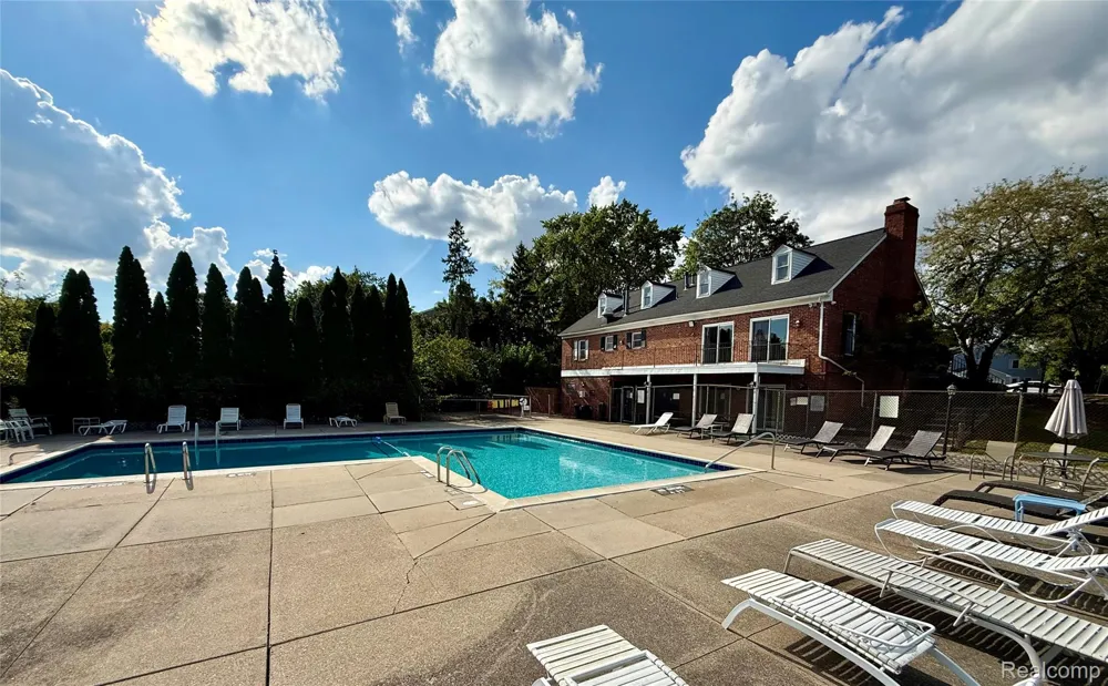 38505 Yarmouth Street Clinton Charter Township, MI 48038