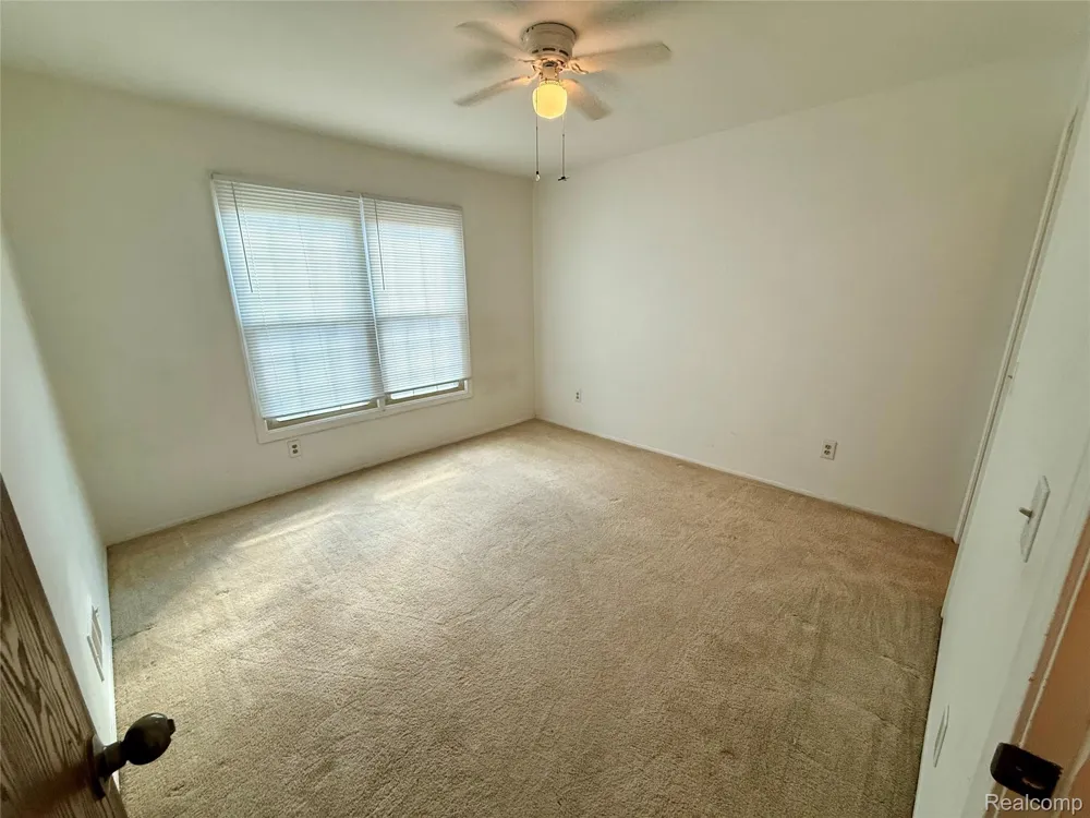 38505 Yarmouth Street Clinton Charter Township, MI 48038