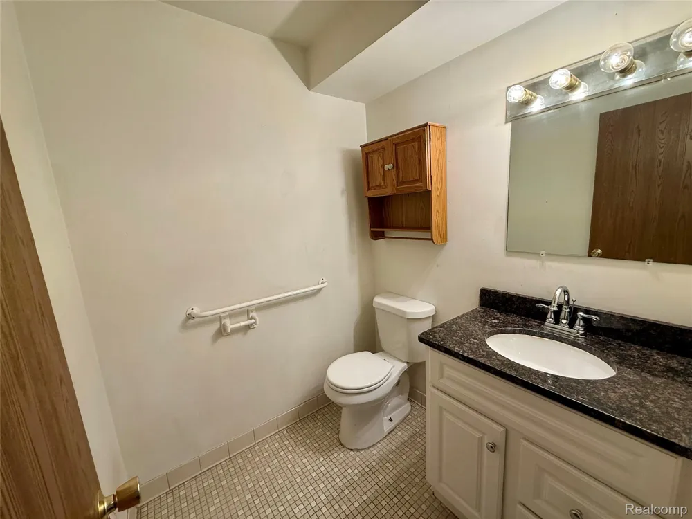 38505 Yarmouth Street Clinton Charter Township, MI 48038