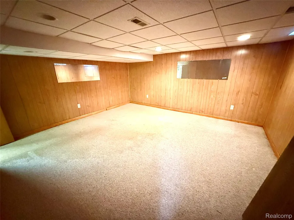 38505 Yarmouth Street Clinton Charter Township, MI 48038