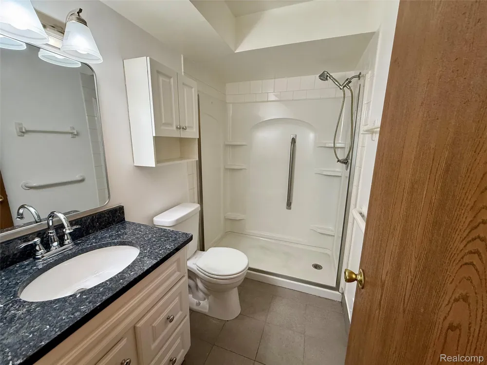 38505 Yarmouth Street Clinton Charter Township, MI 48038