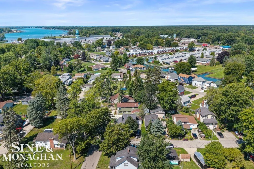 408 Conley Avenue Algonac City, MI 48001