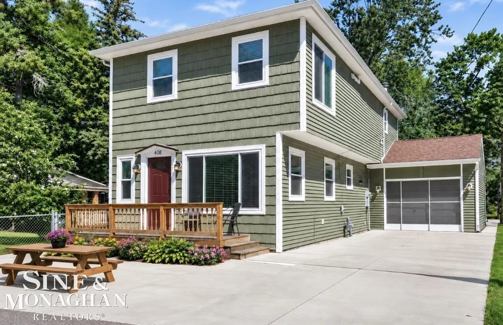 408 Conley Avenue Algonac City, MI 48001