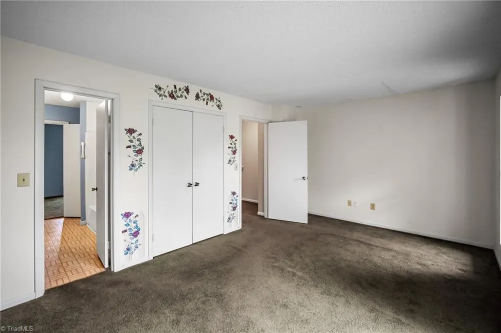 3705 Heathrow Drive Winston-Salem, NC 27127