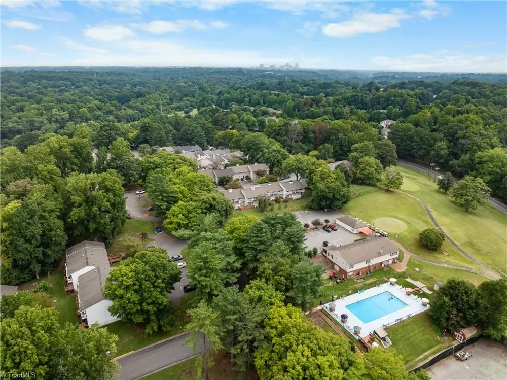 3705 Heathrow Drive Winston-Salem, NC 27127