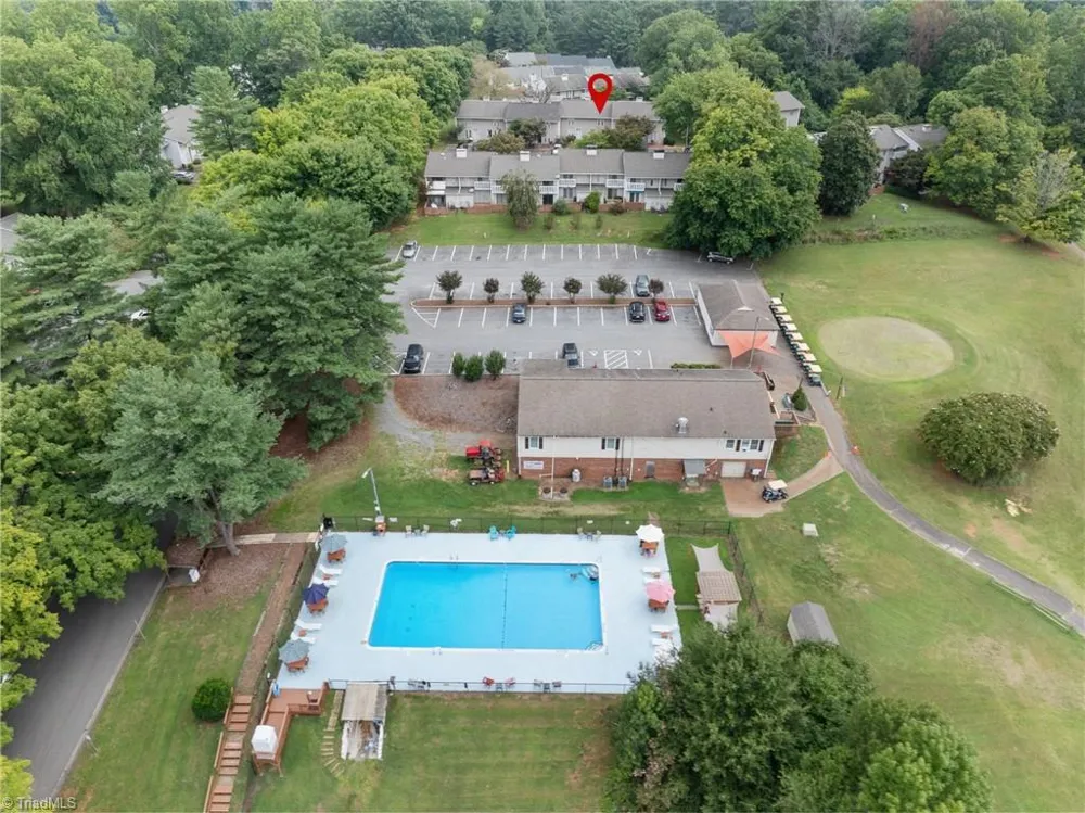 3705 Heathrow Drive Winston-Salem, NC 27127