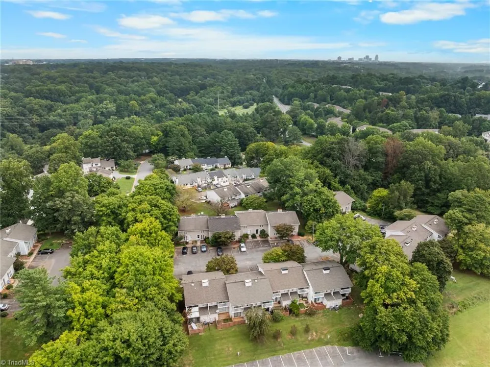 3705 Heathrow Drive Winston-Salem, NC 27127