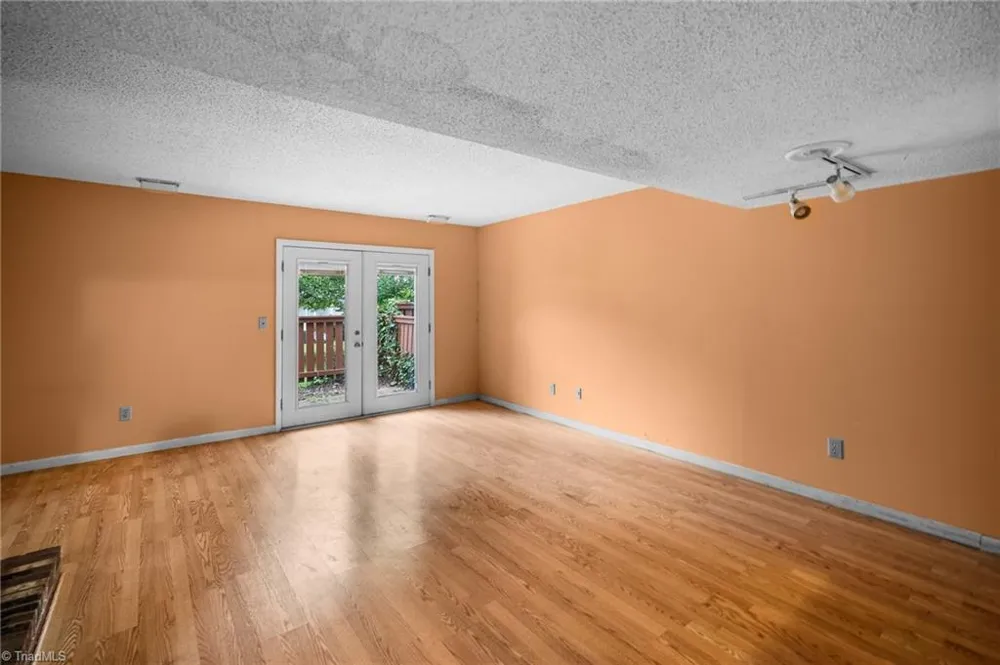 3705 Heathrow Drive Winston-Salem, NC 27127