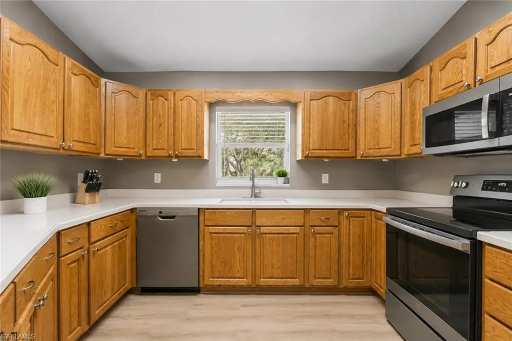311 S Oak Street Labelle, FL 33935
