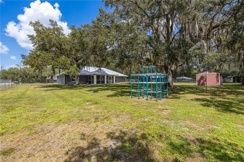 311 S Oak Street Labelle, FL 33935