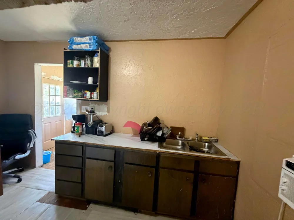 613 HAZEL STREET Pampa, TX 79065