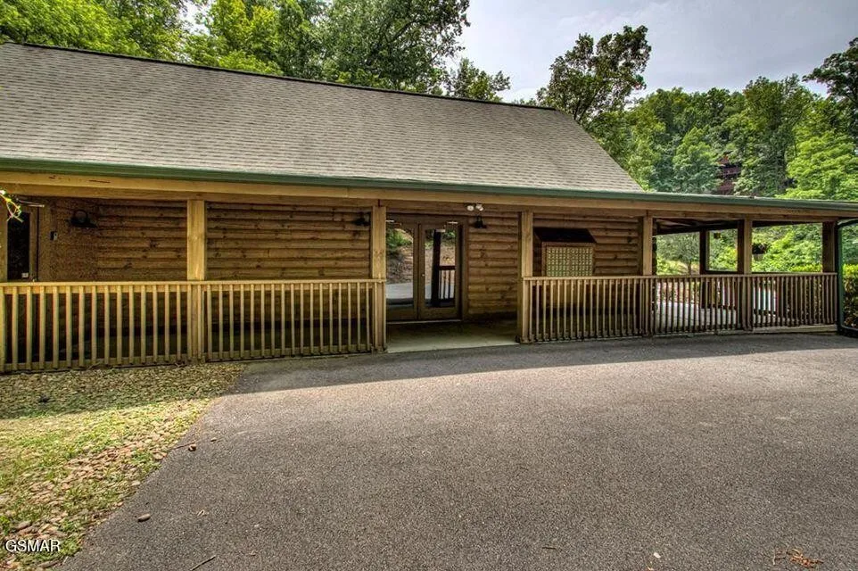 2505 Fleming Way Sevierville, TN 37876