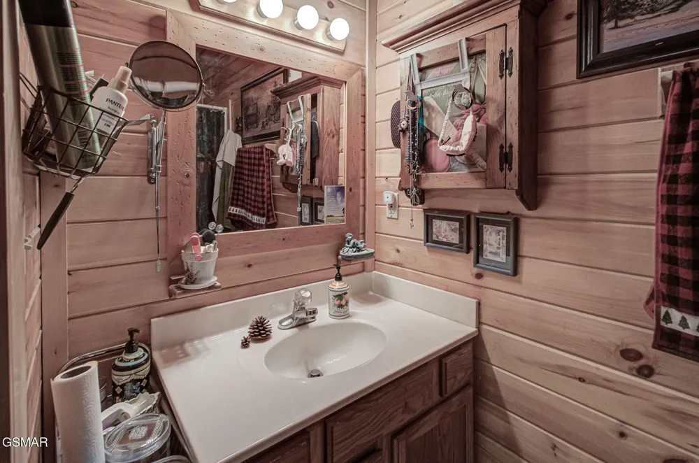 2505 Fleming Way Sevierville, TN 37876